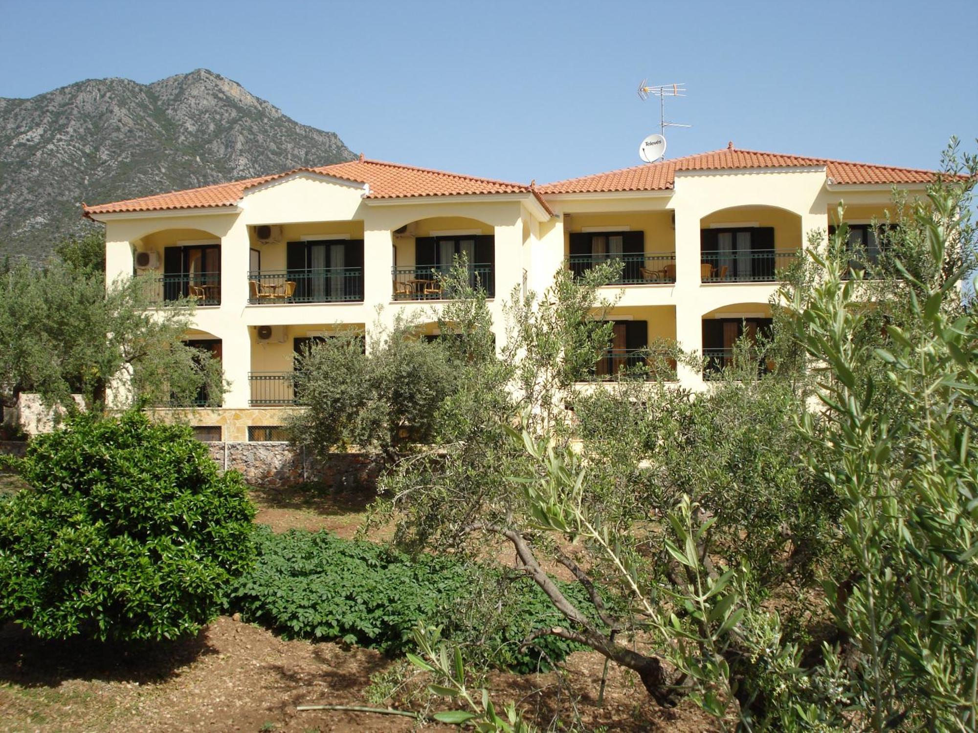 Hotel Patelis Πούλιθρα Εξωτερικό φωτογραφία