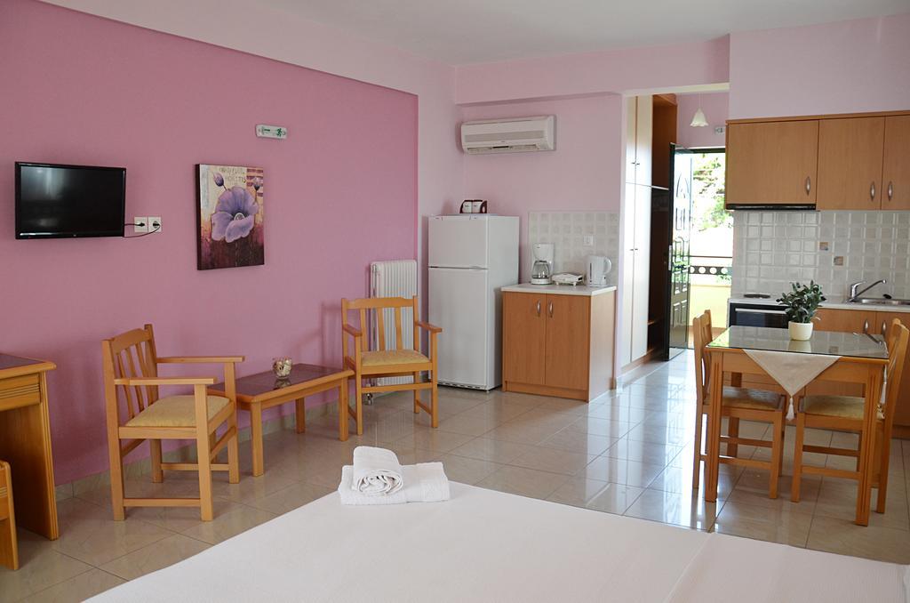 Hotel Patelis Πούλιθρα Εξωτερικό φωτογραφία