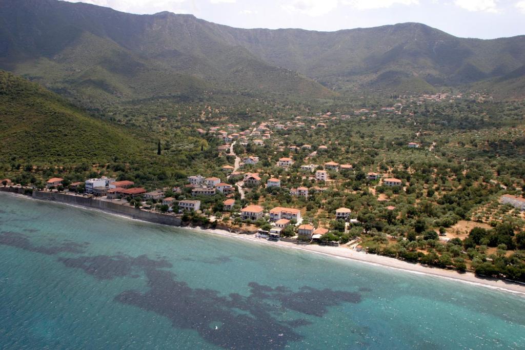Hotel Patelis Πούλιθρα Εξωτερικό φωτογραφία