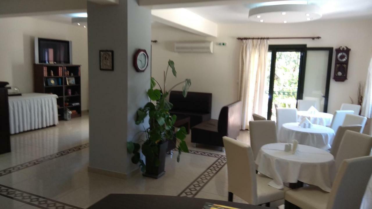 Hotel Patelis Πούλιθρα Εξωτερικό φωτογραφία