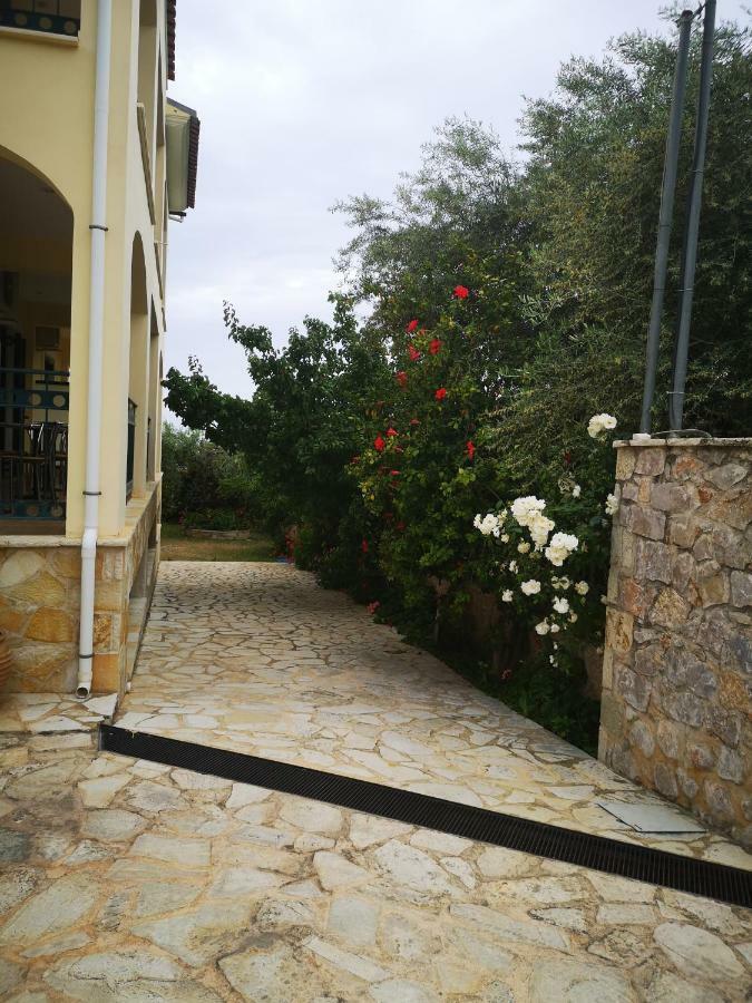 Hotel Patelis Πούλιθρα Εξωτερικό φωτογραφία