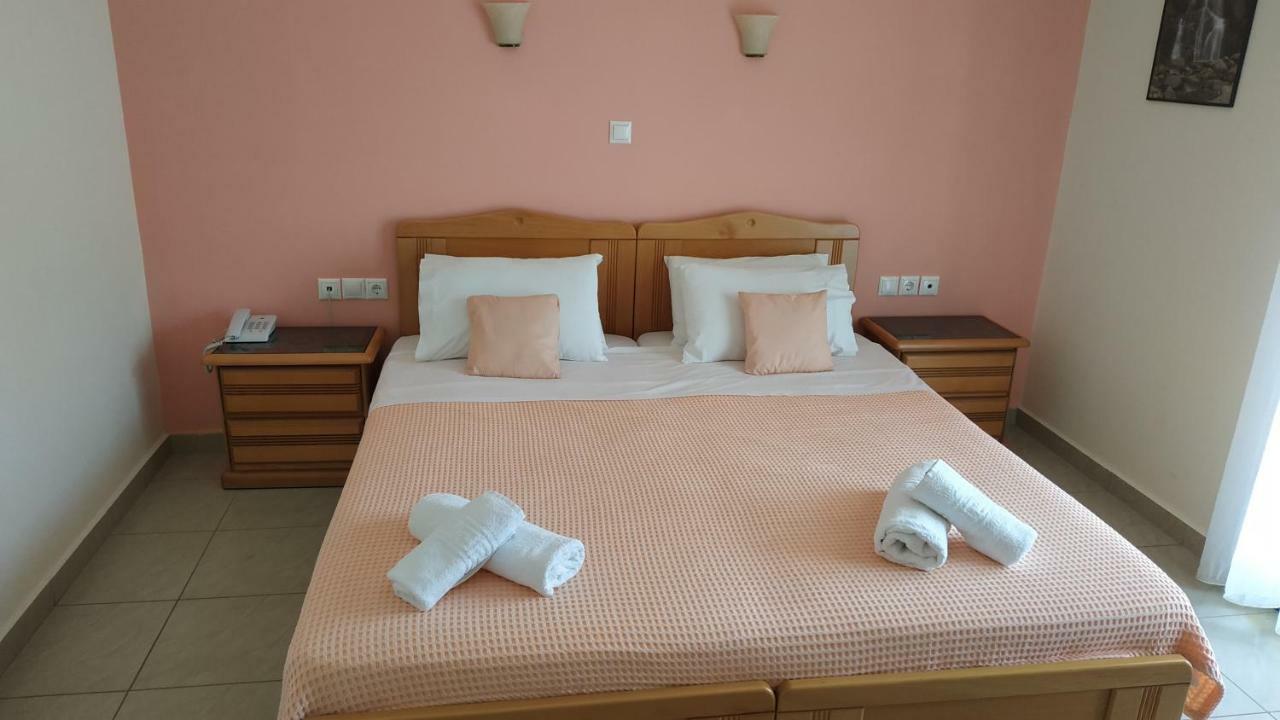 Hotel Patelis Πούλιθρα Εξωτερικό φωτογραφία